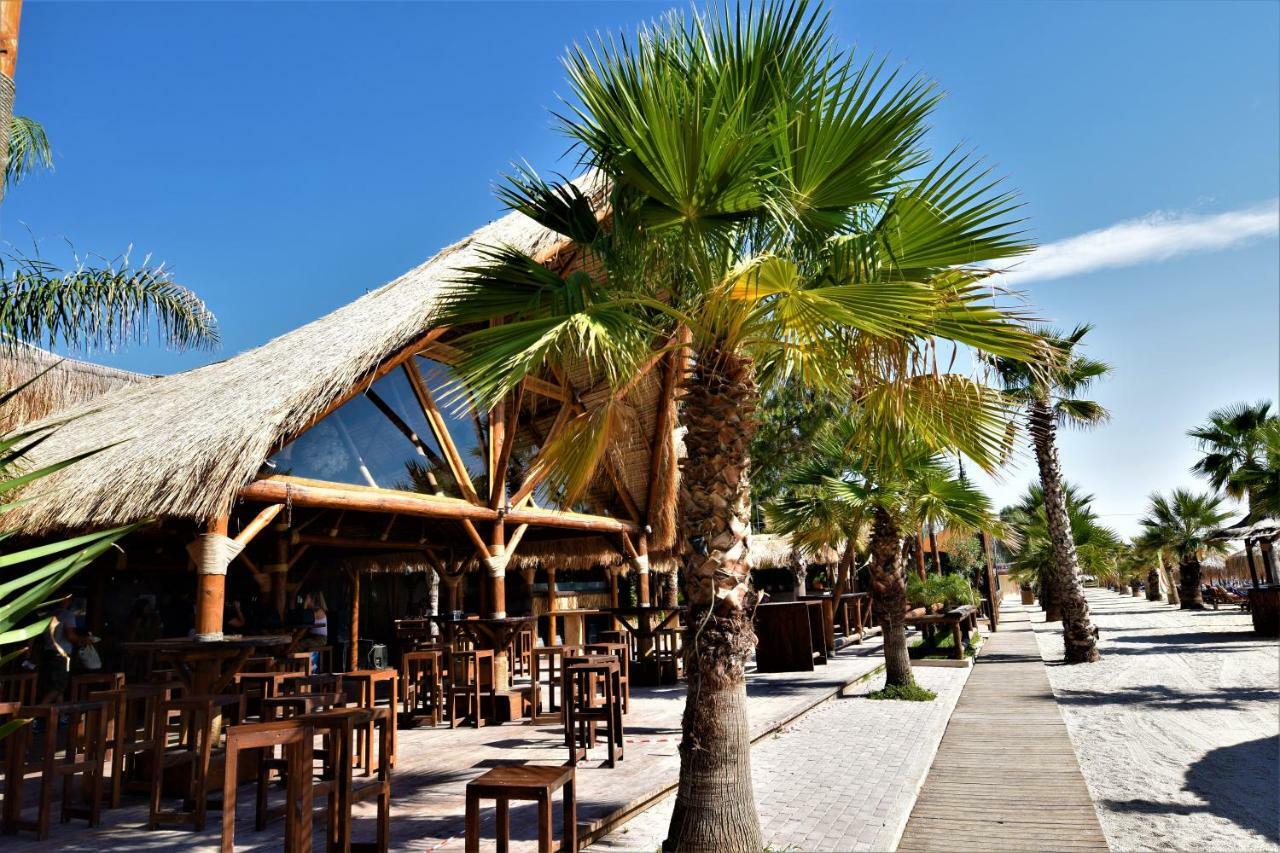 Zefyros Super Cool Apartments Next To Alimos Riviera Atenas Exterior foto